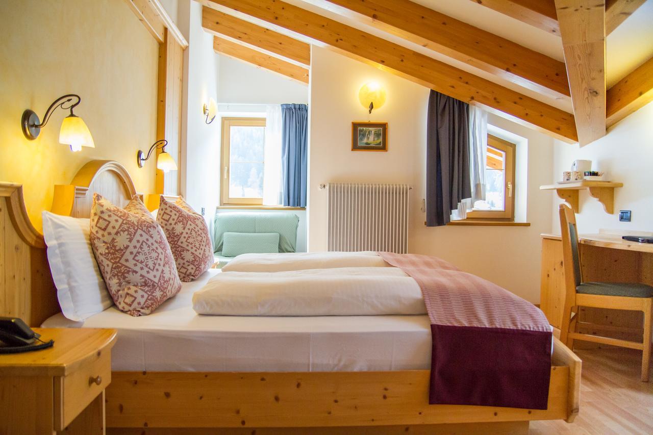Hotel Genzianella Ziano di Fiemme Dış mekan fotoğraf