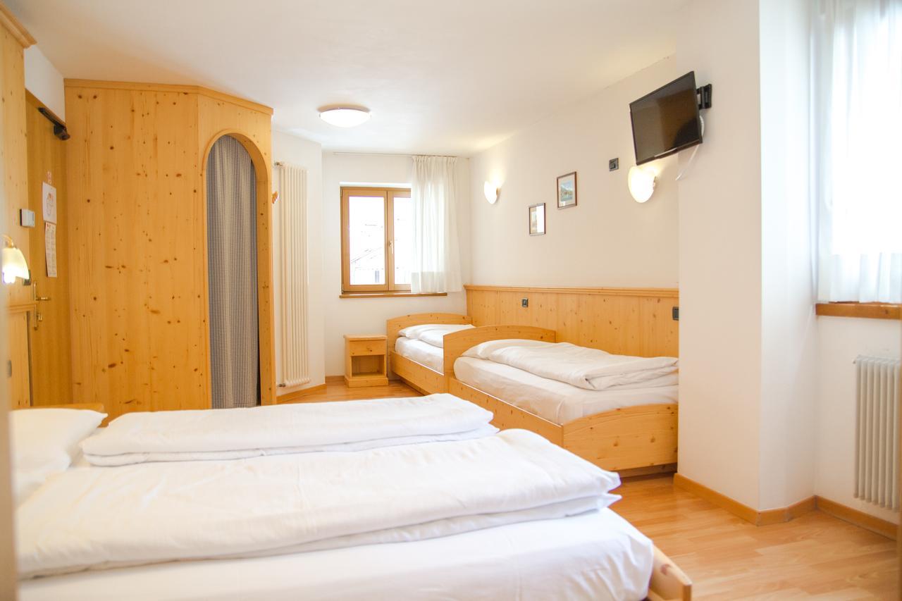 Hotel Genzianella Ziano di Fiemme Dış mekan fotoğraf