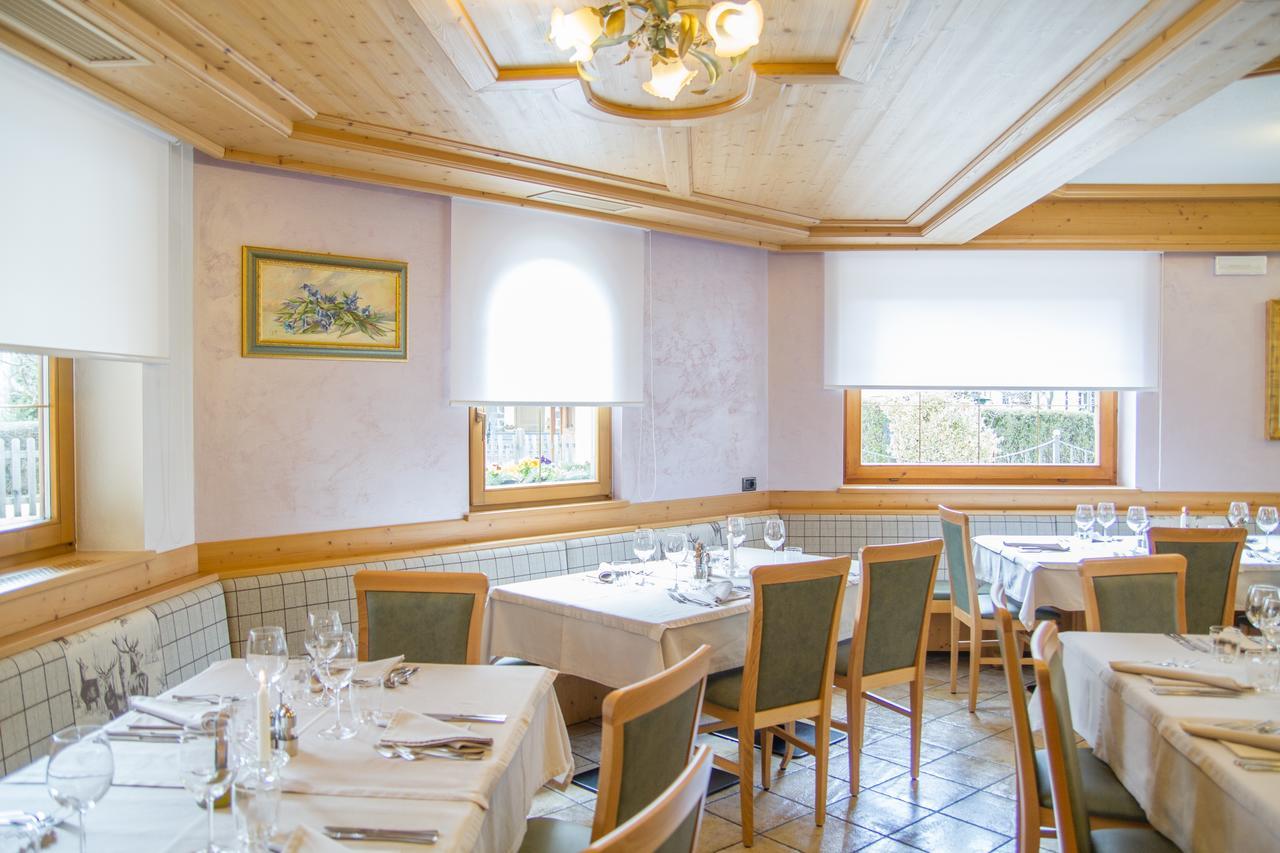 Hotel Genzianella Ziano di Fiemme Dış mekan fotoğraf